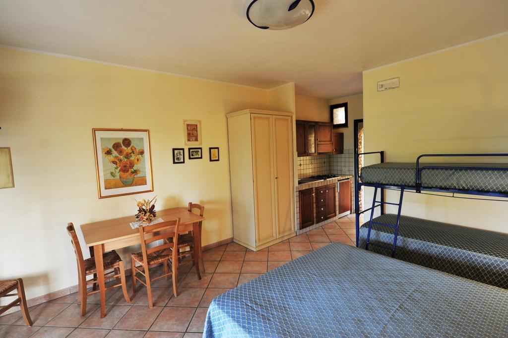 Montefiore dellʼAso Casa Vacanze Patrizia חדר תמונה